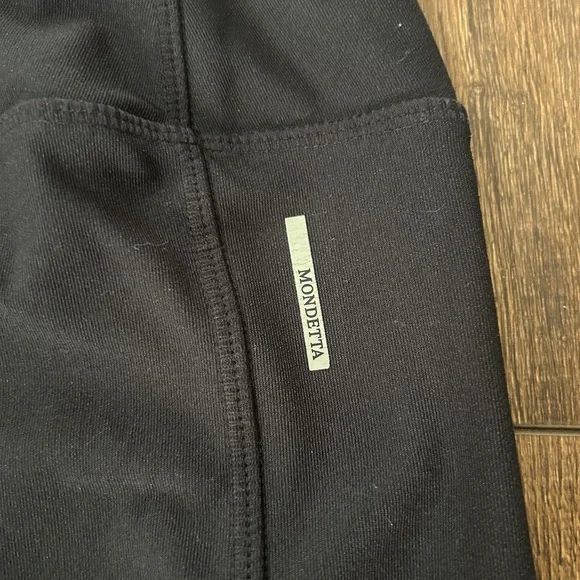 Mondetta Black High-Waist Active Leggings w/ Pockets & Mesh Panels - Picture 6 of 6